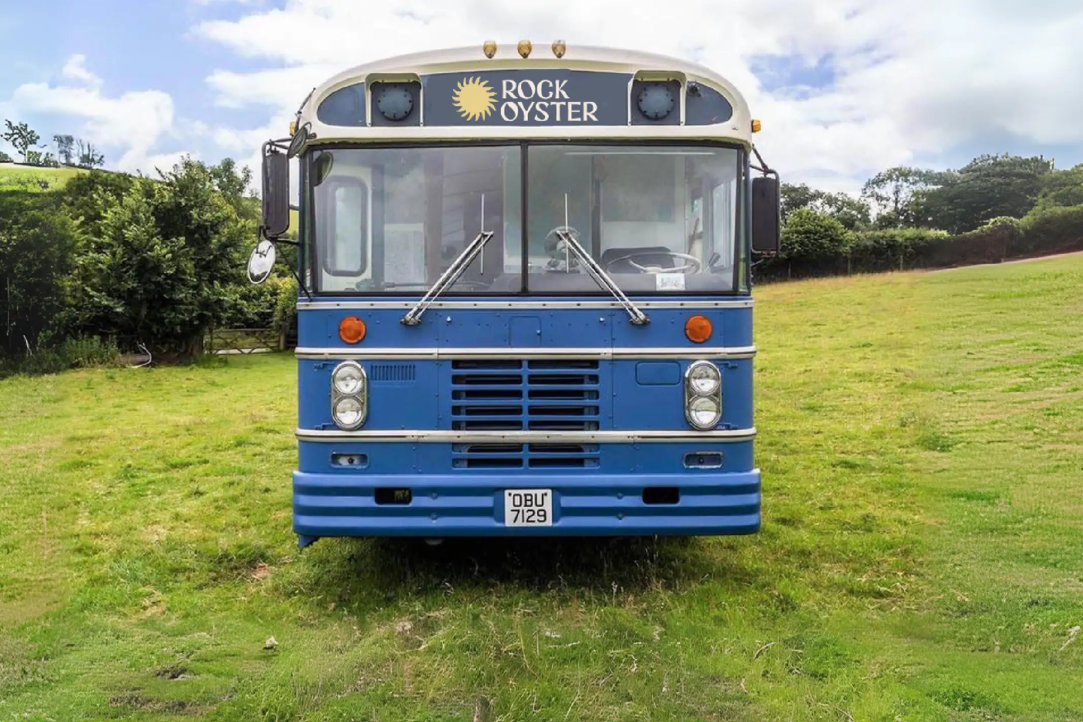 Rock Oyster Shuttle Bus Bus bus
